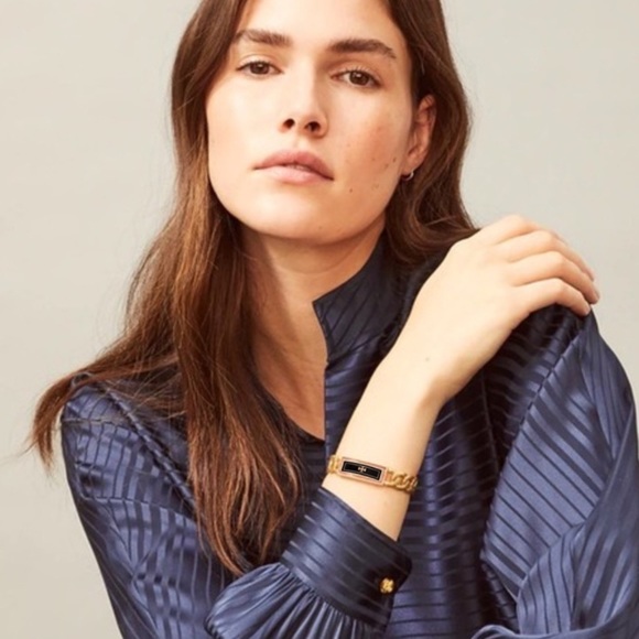 TORY BURCH • Black Milgrain Logo Cuff Bracelet - Picture 3 of 7